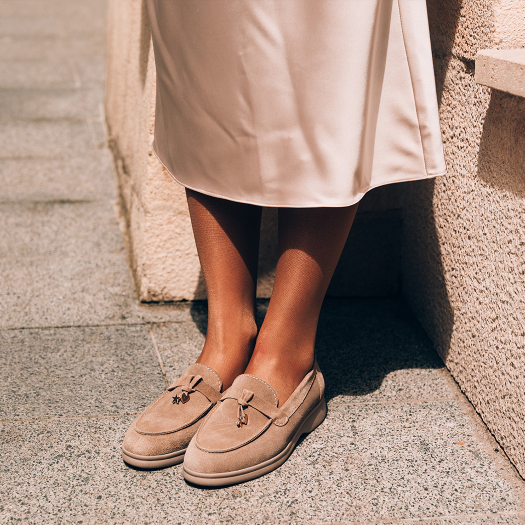 Idealne buty na okres przejściowy, czyli jakie? Te modele będziesz nosiła, zanim zacznie się jesień